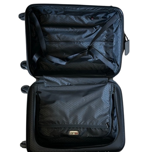 Tumi Blue Hard Shell Suitcase - Picture 7 of 8